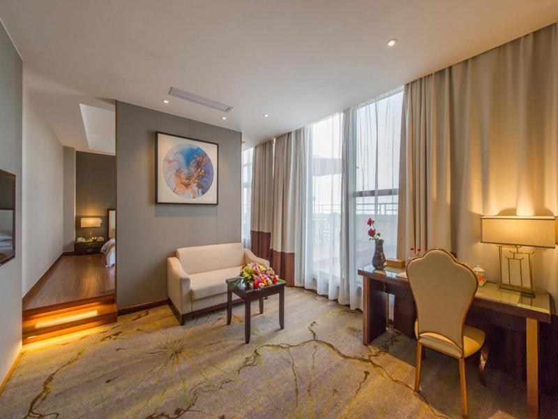 Vienna International Hotel Diecai Wanda High Speed ​​Rail Station Guilin Luaran gambar