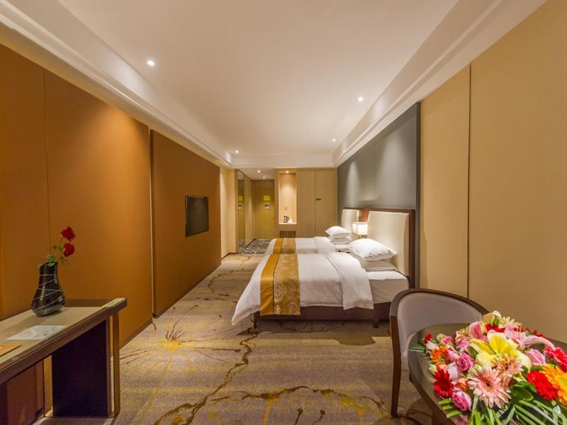 Vienna International Hotel Diecai Wanda High Speed ​​Rail Station Guilin Luaran gambar